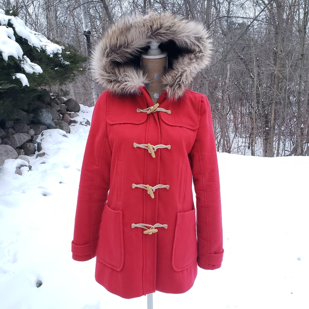 Y2k American Eagle red toggle pea coat faux fur hood